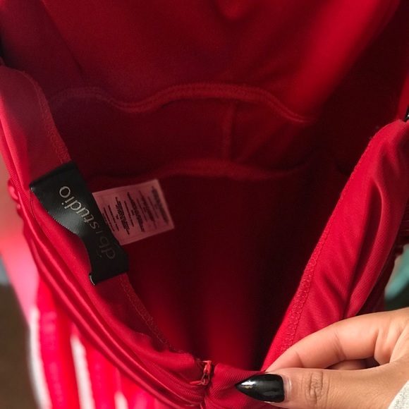 Dress - Picture 7 of 7